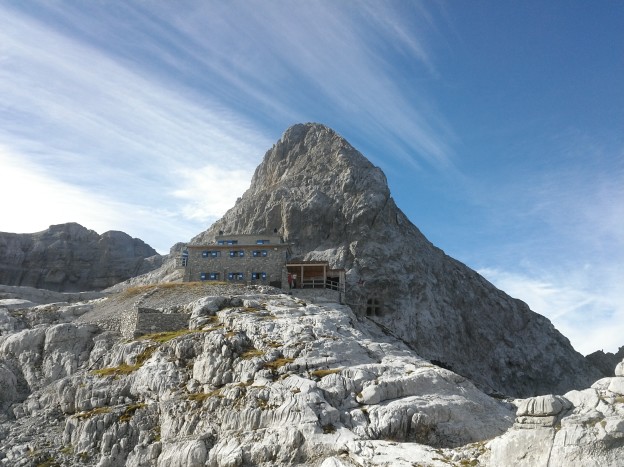 Rifugio e Cima Dodici Apostoli