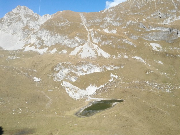 Lago Asbelz dall'alto
